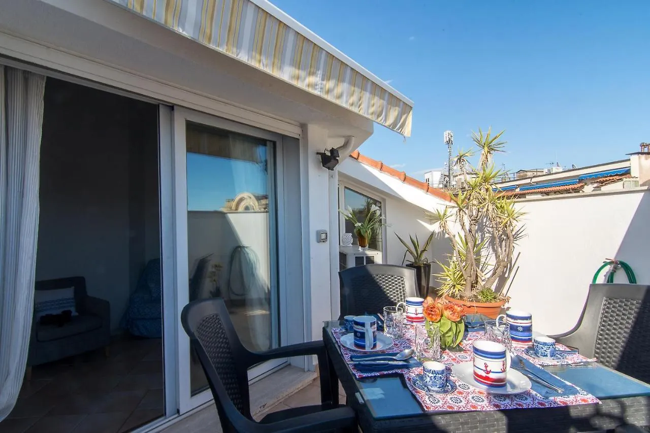 Penthouse Three Bedrooms Sanremo Apartment