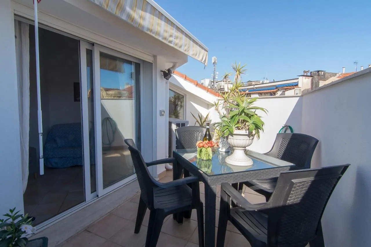 סנרמו Penthouse Three Bedrooms