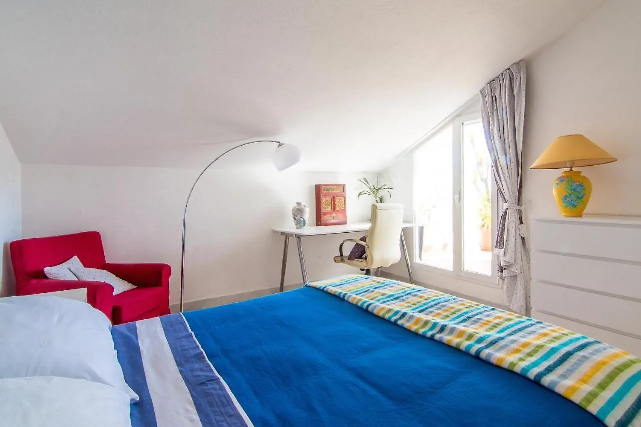 סנרמו Penthouse Three Bedrooms 0*,  איטליה