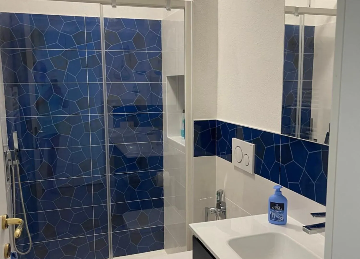 סנרמו Penthouse Three Bedrooms 0*,